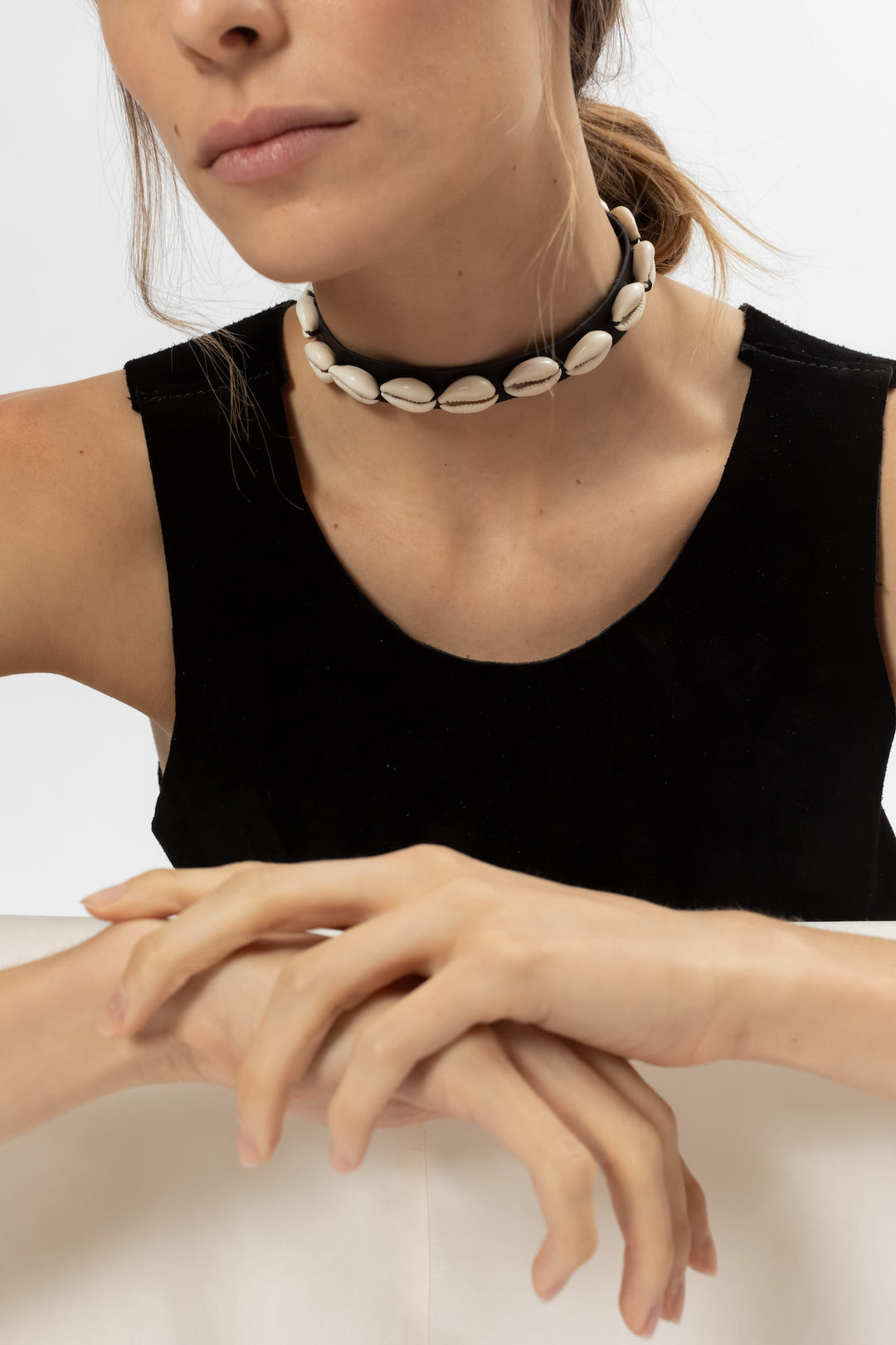 Hand Matters. Black choker
