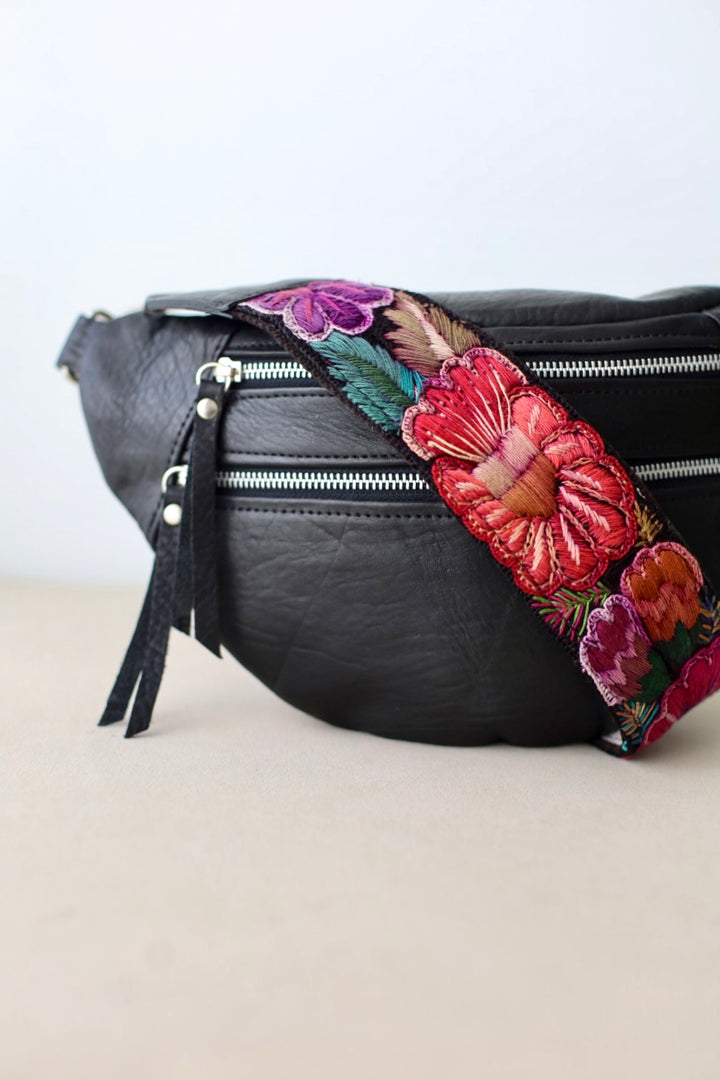 Hand Matters. Black Sling Bag