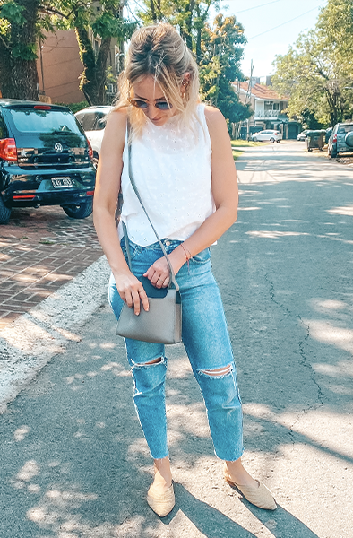 Hand Matters Crossbody leather bag Your new best friend!