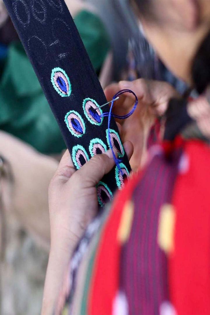 Hand Matters. Embroidery of straps