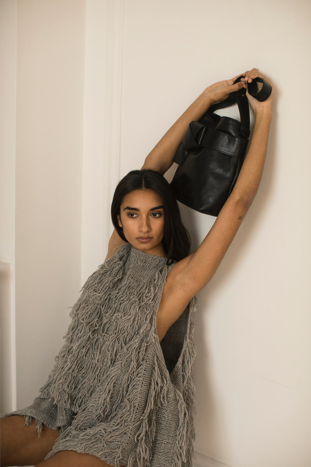 Hand Matters. Black leather purse. Lovely Accessories