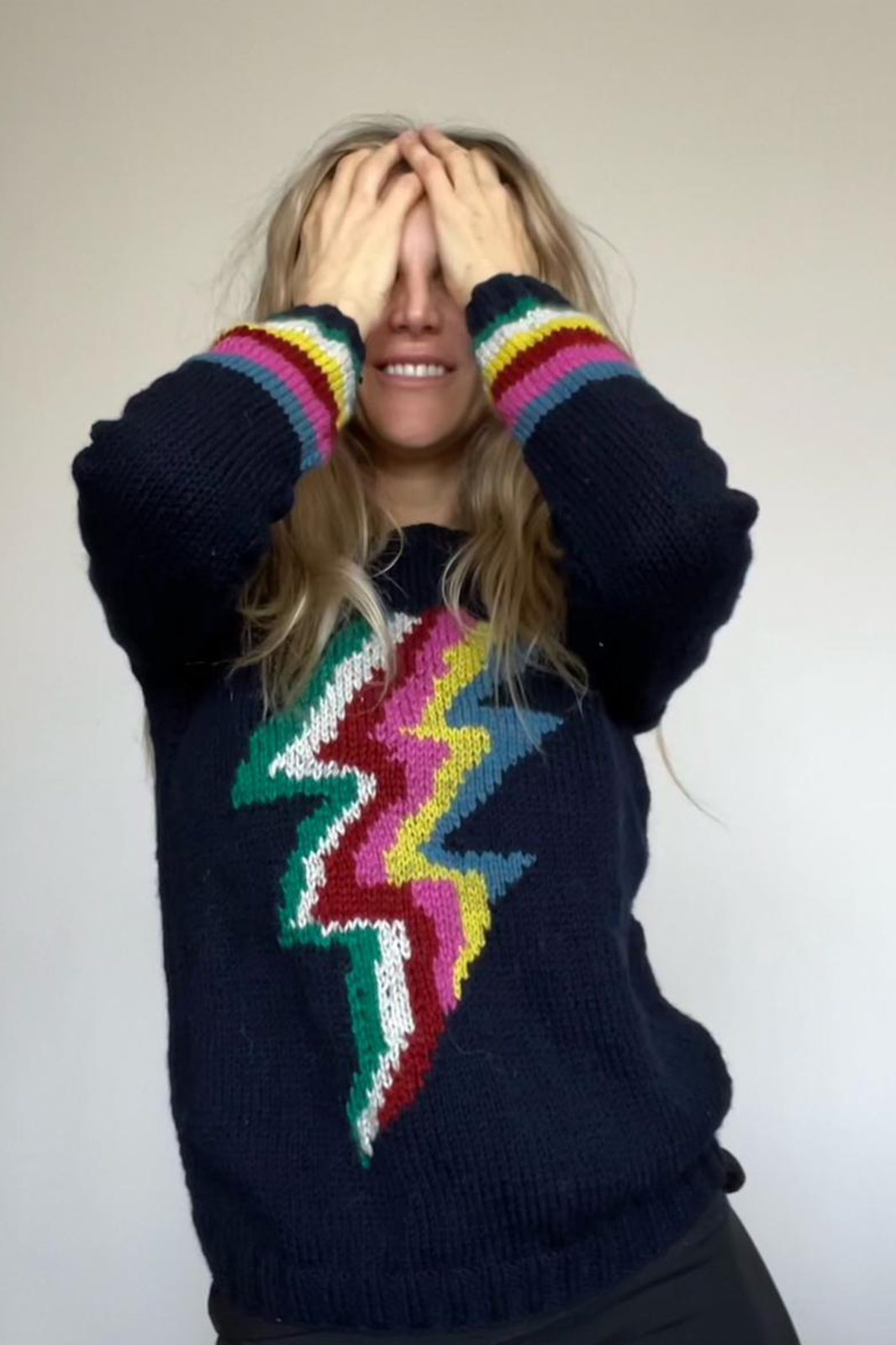Handcrafted wool Sweater Hand Matters 