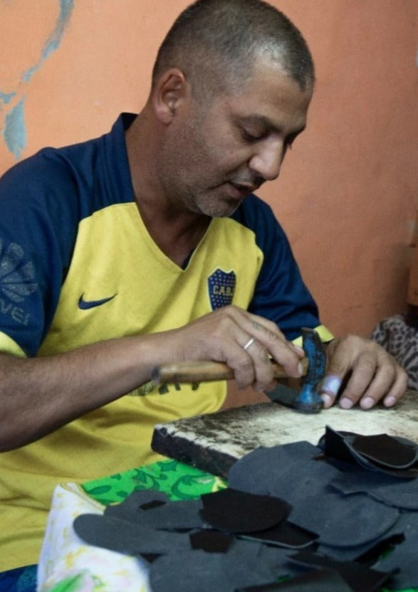 Hand Matters. Working with leather. Handmade sneakers