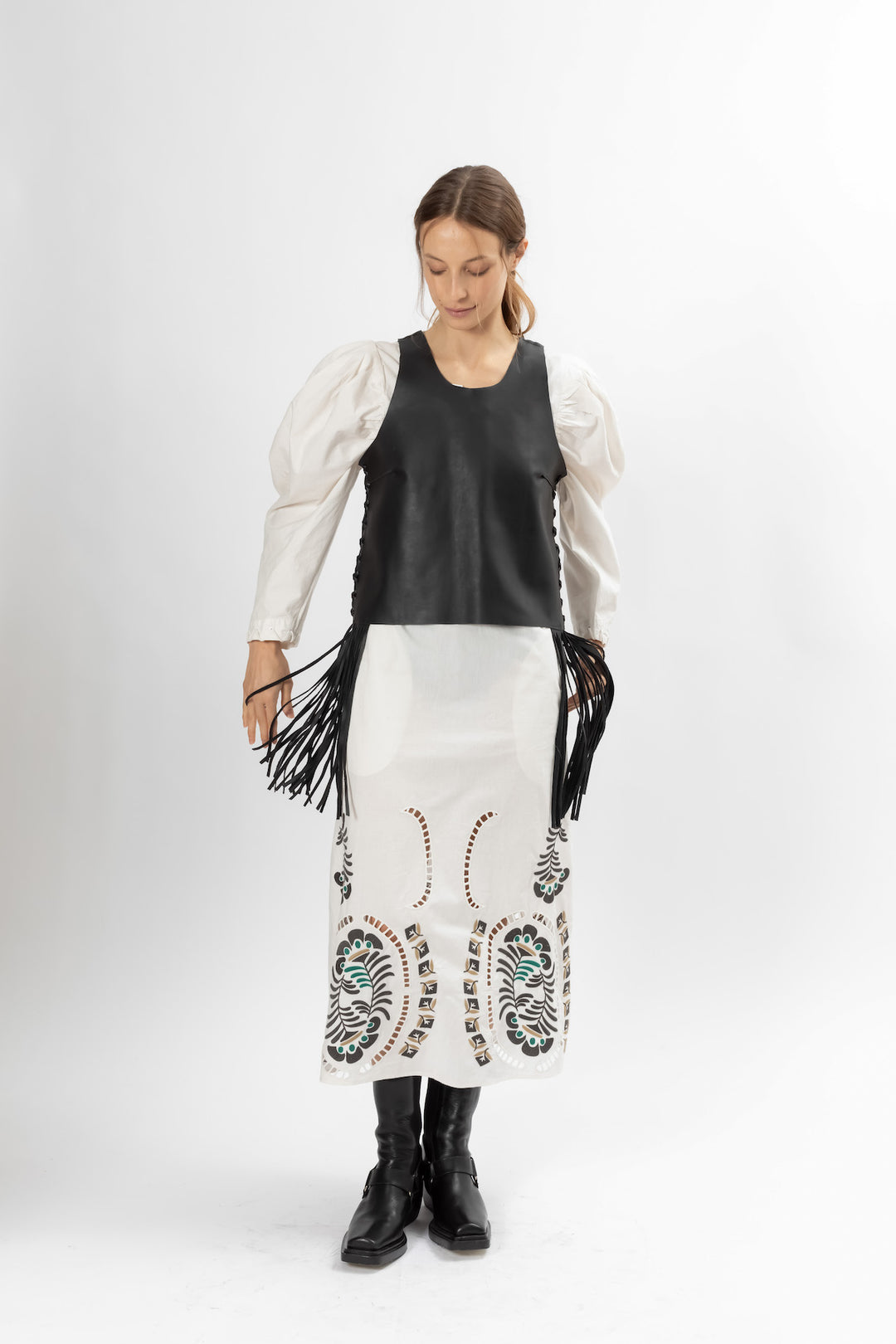 Hand Matters. Folk rock look. Leather top
