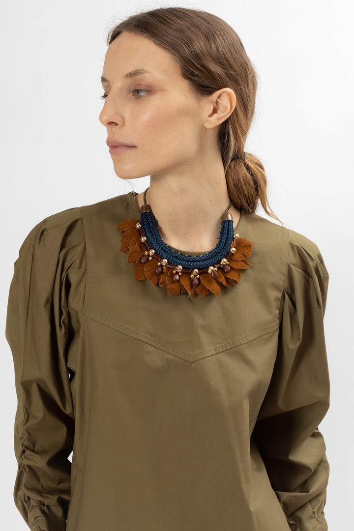 Hand Matters. Handmade necklace with suede