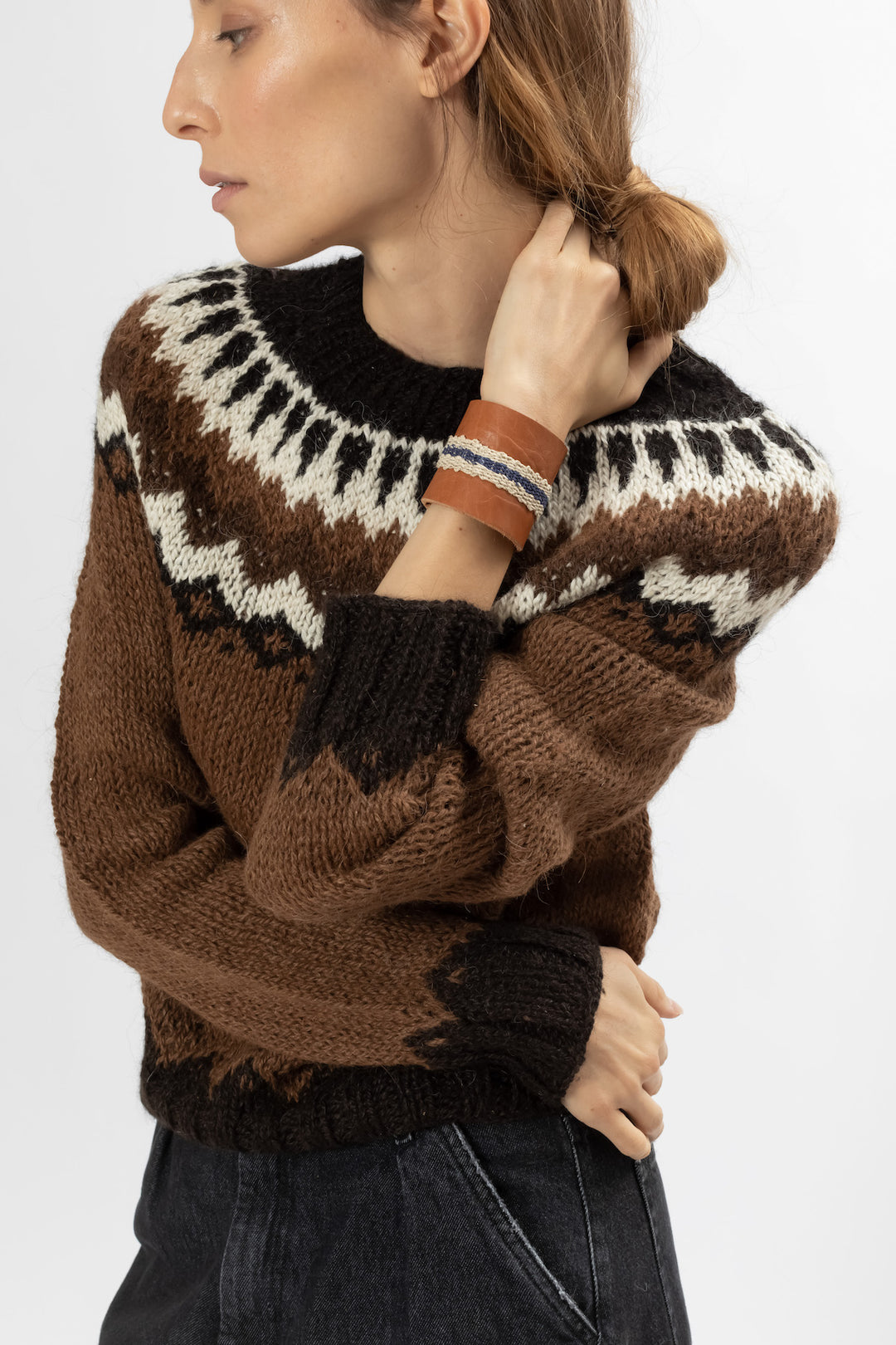 Hand Matters. Handmade leather bracelet